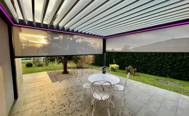 BOOK-PHOTOS-LA-PERGOLA-LAMES-LED-ZIP-E001-900x600-1-1.webp