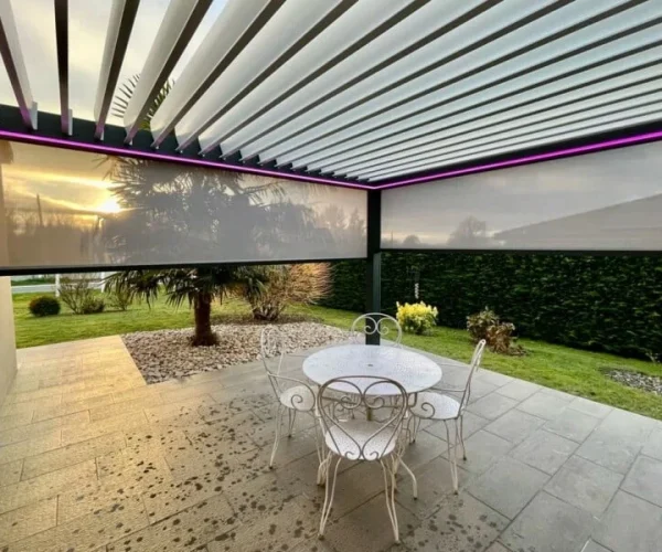 BOOK-PHOTOS-LA-PERGOLA-LAMES-LED-ZIP-E001-900x600-1.webp